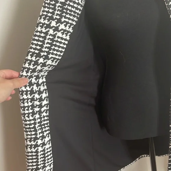 Jacket - Picture 4 of 7